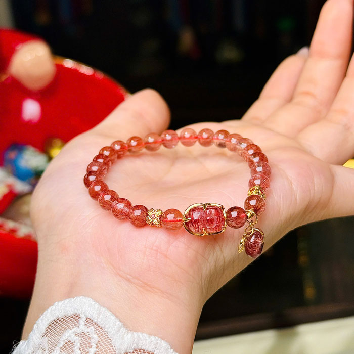 Vòng Tay Thạch Anh Tóc Đỏ 6mm Mix Tỳ Hưu Bọc Vàng 10k & Charm Vàng 18k