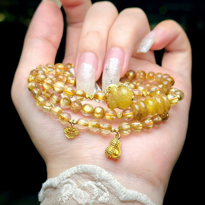 Vòng Thạch Anh Tóc Vàng 6mm Mix Đồng Trục Charm Vàng 18k