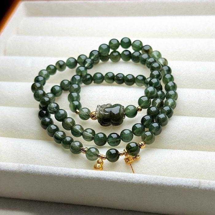 Vòng Thạch Anh Tóc Xanh Đồng Trục 6mm Mix Tỳ Hưu Charm Vàng 18k