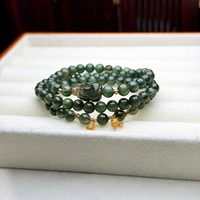 Vòng Thạch Anh Tóc Xanh Đồng Trục 6mm Mix Tỳ Hưu Charm Vàng 18k