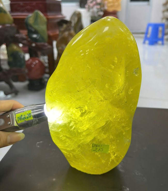 Đá Cảnh Thạch Anh Vàng 2,15kg