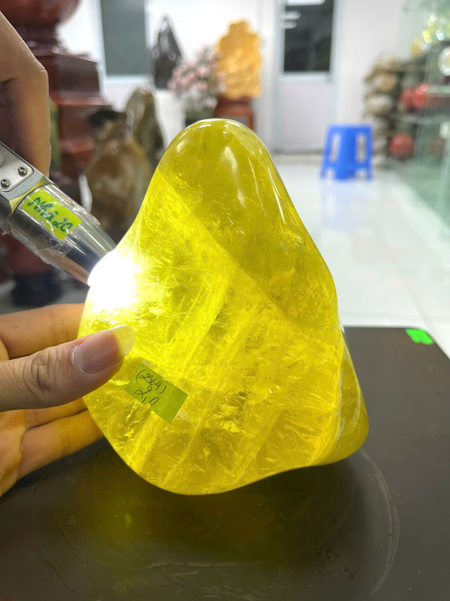 Đá Cảnh Thạch Anh Vàng 2kg