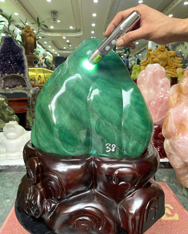 Đá Cảnh Thạch Anh Xanh Dáng Núi 38kg