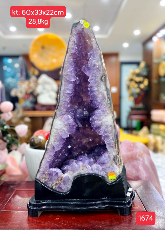 Hốc Tinh Thể Thạch Anh Tím 28,8kg