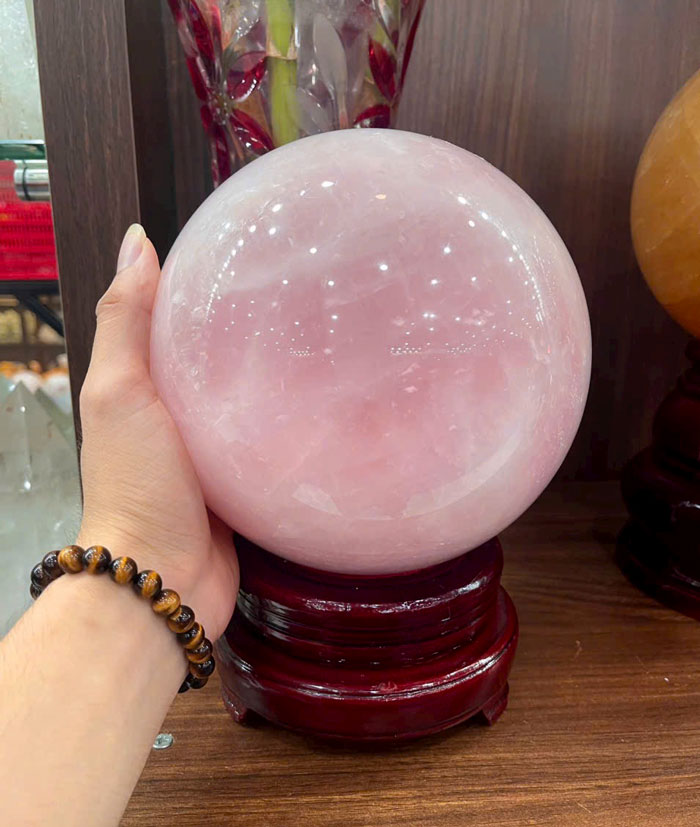 Quả Cầu Phong Thủy Thạch Anh Hồng 6,68kg